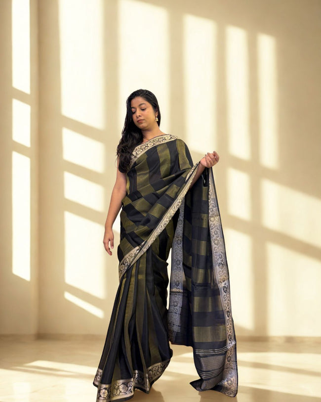 Soft silk with contrast butti work blouse+D6 Main Image