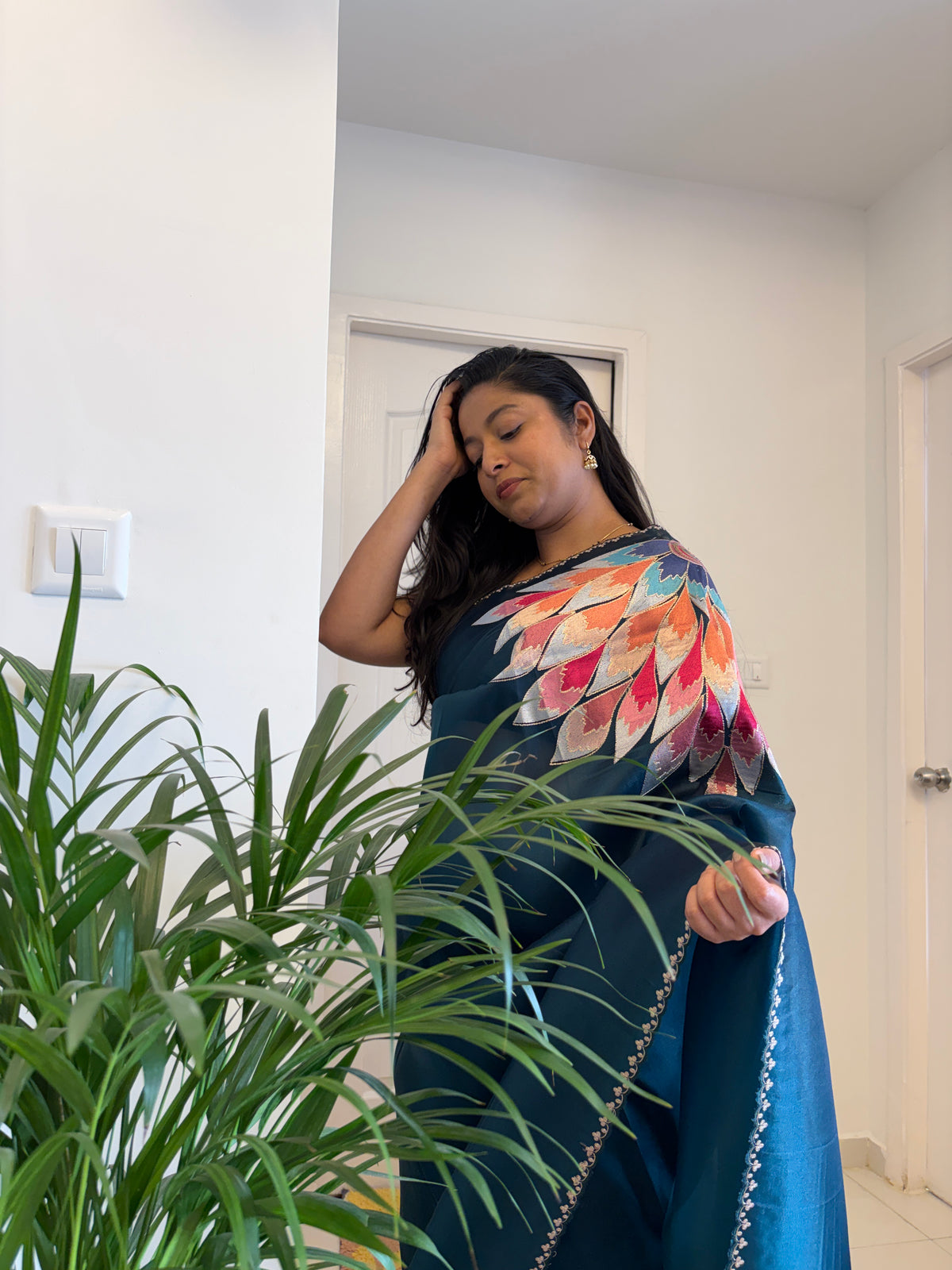 Tissue korean machine work (premium) with statement pallu shoulder design