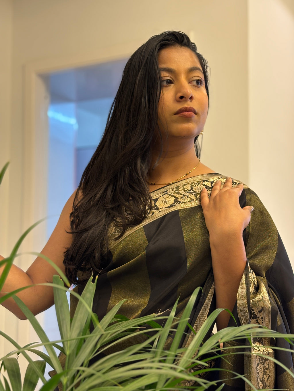 Soft silk with contrast butti work blouse+D6