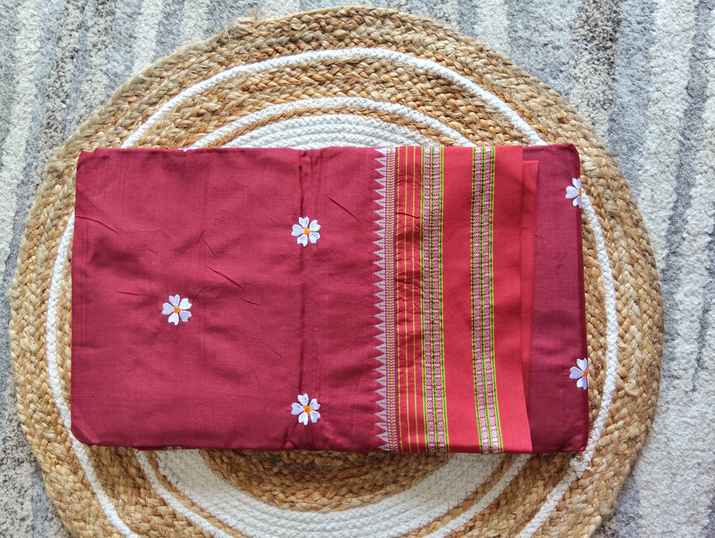 Silk Cotton Prajakta Print Narayan Peth Border Saree with Contrast Pallu & Blouse Piece