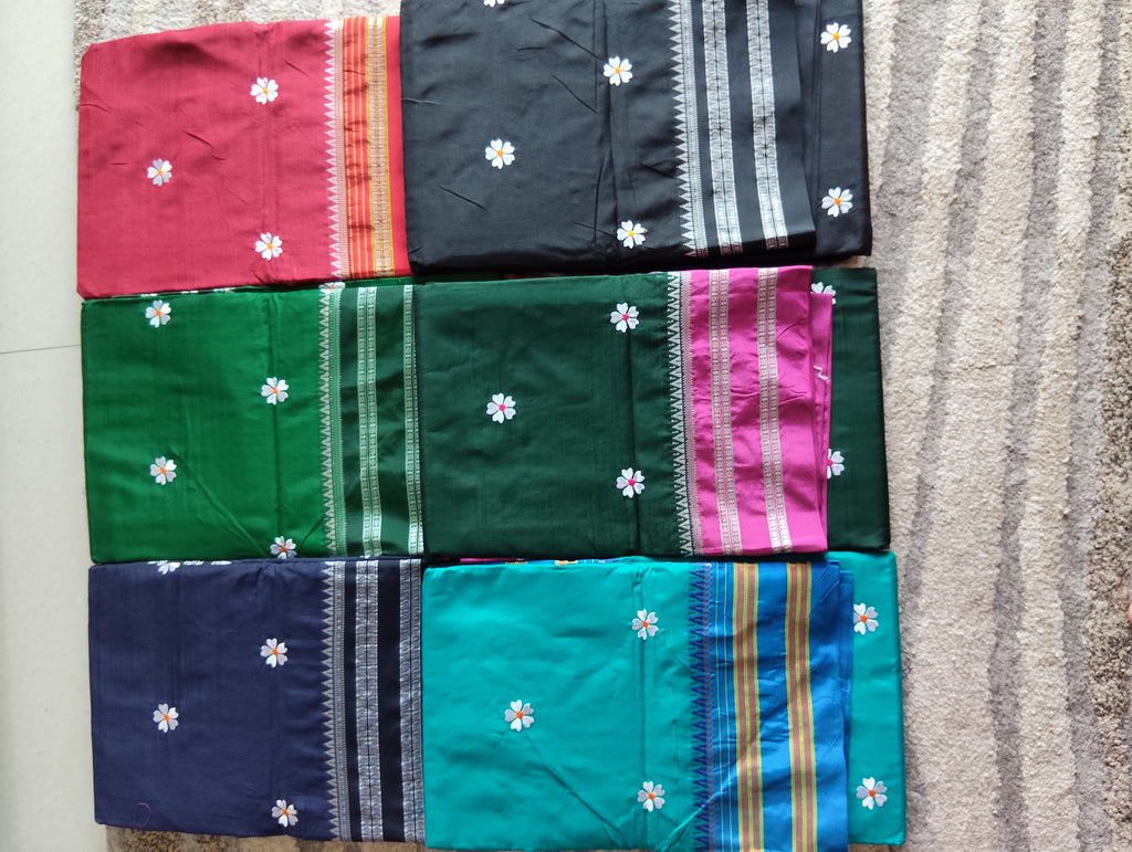 Silk Cotton Prajakta Print Narayan Peth Border Saree with Contrast Pallu & Blouse Piece