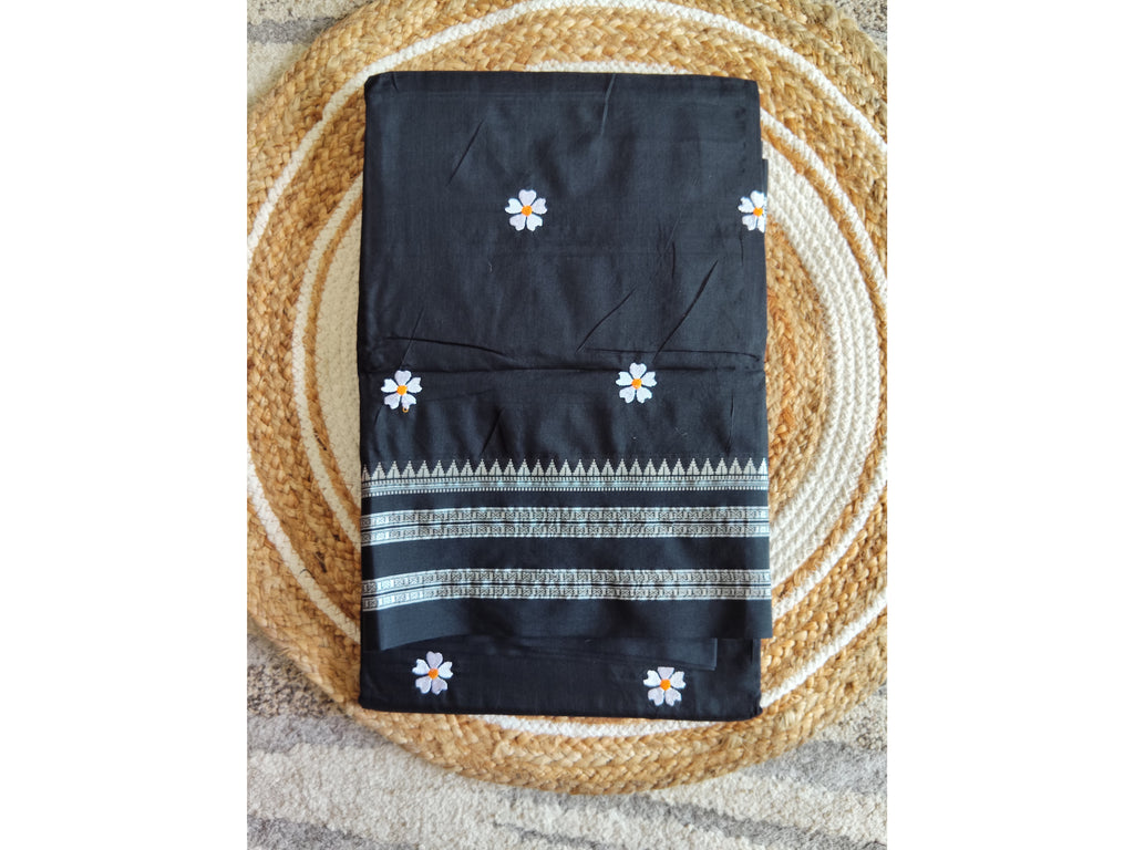 Silk Cotton Prajakta Print Narayan Peth Border Saree with Contrast Pallu & Blouse Piece
