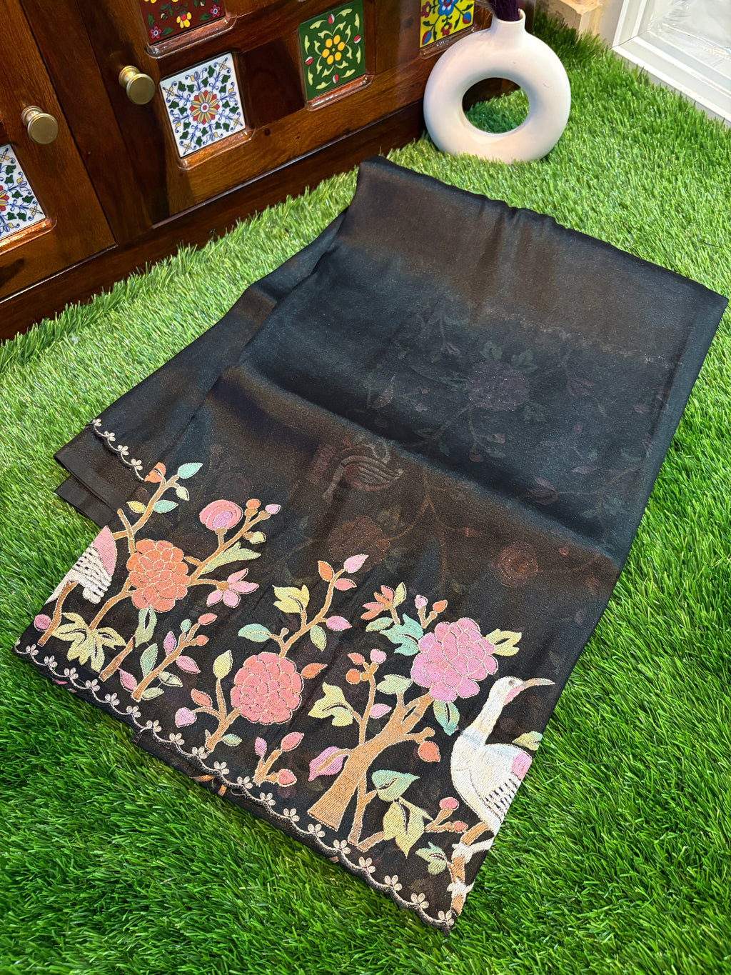 Tissue korean machine flemingo cut work (premium) with border work blouse